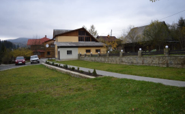 Територія Смерикового Маєтку