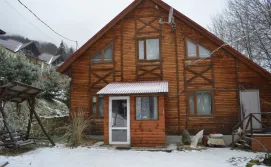 Приватна садиба У Василя на Тростяні