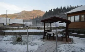 Котедж Pogar Inn Cottage