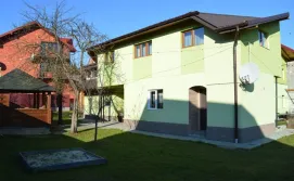 Приватна садиба Злата