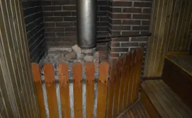 Сауна на території маєтку Смерековий