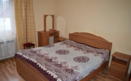 Тримісний номер