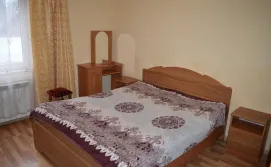 Тримісний номер