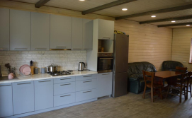 Котедж Під Грушею