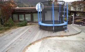 Приватна садиба Анна-Марія 1 - дитячий бабут на території