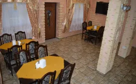 Столова на першому поверсі