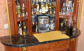 Столова на першому поверсі