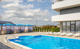 Отель QZONE Family club