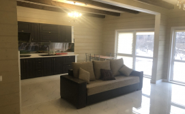 Будинок Кольорове життя