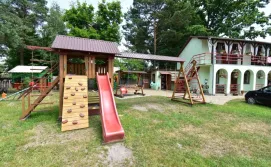 Приватна садиба Гостинне подвір'я