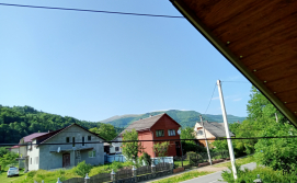 Приватна садиба Обійми гір