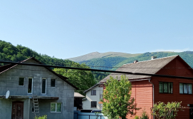 Приватна садиба Обійми гір