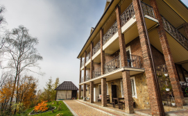 Готель Фавар Карпати