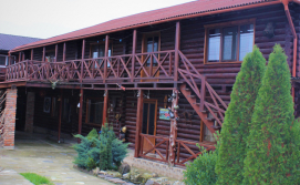 Оздоровчий чан на березі озера Дийда