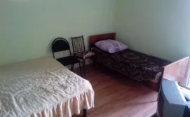 второй этаж, средний 3-х местный номер