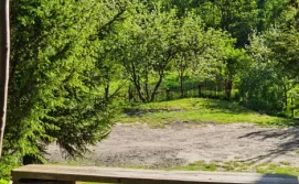 Приватна садиба У Івана Під Липами