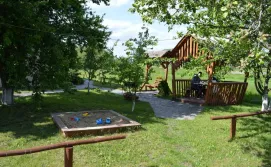 Приватна садиба Яна