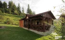 Приватна садиба Джерело Карпат