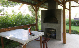 Приватна садиба Карпатська хатина