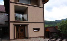 Гостьовий будинок Підгір'я Тростяну