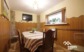 Приватна садиба Гірська роса