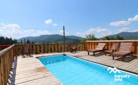 Приватна садиба У Петра та Галини