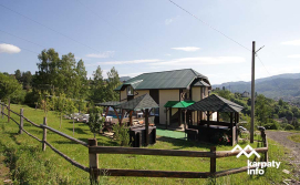 Приватна садиба Затишні Карпати