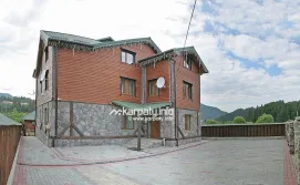 Приватна садиба Віктор