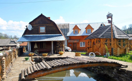 Приватна садиба Біля ставка