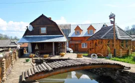 Приватна садиба Біля ставка