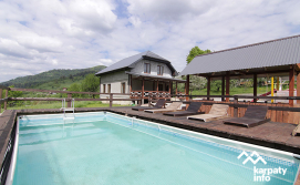 Котедж Lucky House