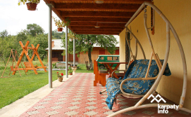 Приватна садиба Черемшина