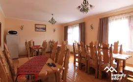 Приватна садиба Карпатський сад