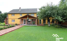 Приватна садиба Грибова оселя