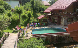 Приватна садиба Ребровач