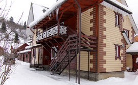 Приватна садиба Живописні Карпати