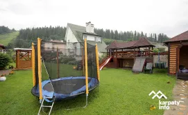 Приватна садиба Біля Погару