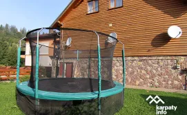 Приватна садиба Над річкою