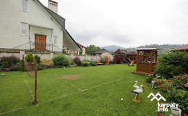 Приватна садиба Біля Погару