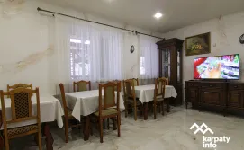 Приватна садиба у Олега