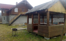 Приватна садиба Ніка