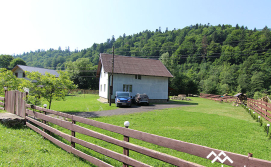 Приватна садиба Затишна хатина