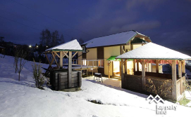 Приватна садиба Затишні Карпати