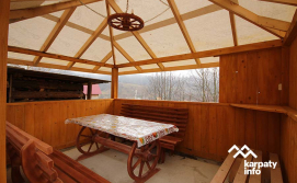 Приватна садиба Сяйво Карпат