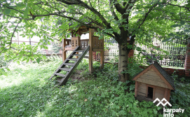 Приватна садиба Віолетта