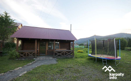 Приватна садиба у Надії