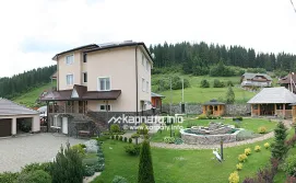 Приватна садиба Новинка