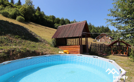 Котедж Над річкою