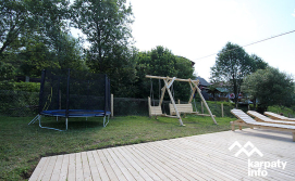 Приватна садиба Відлуння Тростяну