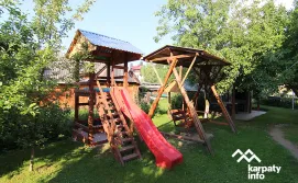 Приватна садиба Відпочинок у Карпатах